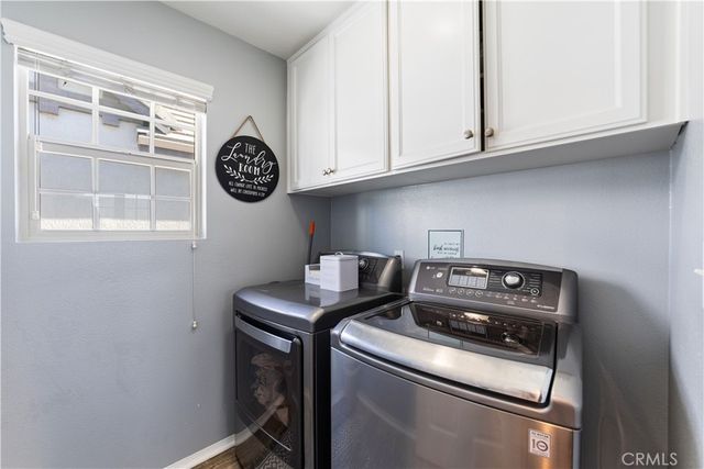 864 Calaveras, Corona, CA 92878