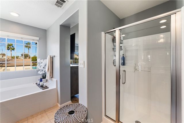 864 Calaveras, Corona, CA 92878