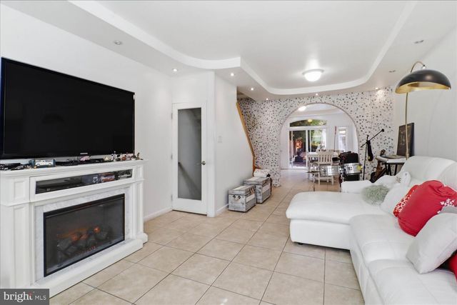 421 W MARION ST, Lancaster, PA 17603