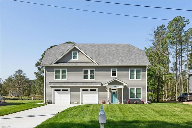 9262 Sylvia AVE, Hayes, VA 23072