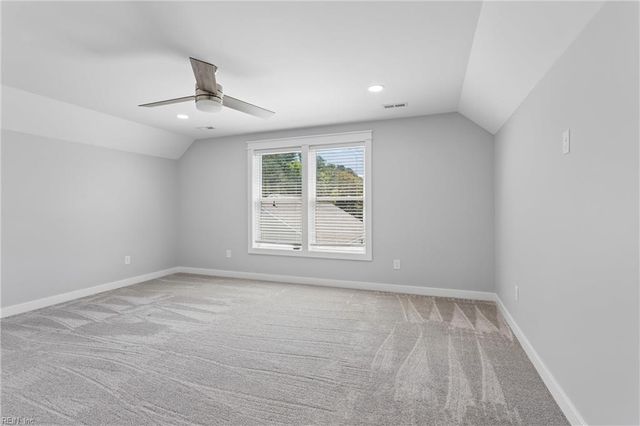9262 Sylvia AVE, Hayes, VA 23072