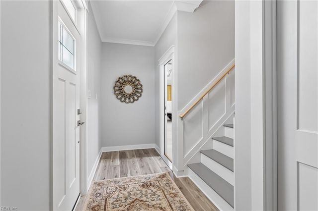 9262 Sylvia AVE, Hayes, VA 23072