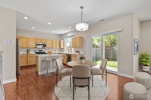 6529 Elizabeth Loop SE, Auburn, WA 98092