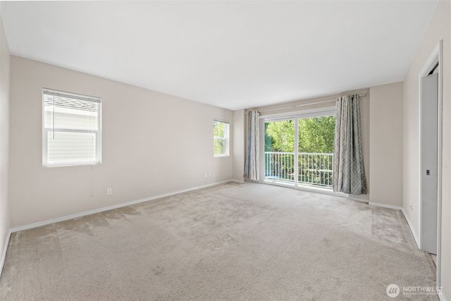 6529 Elizabeth Loop SE, Auburn, WA 98092