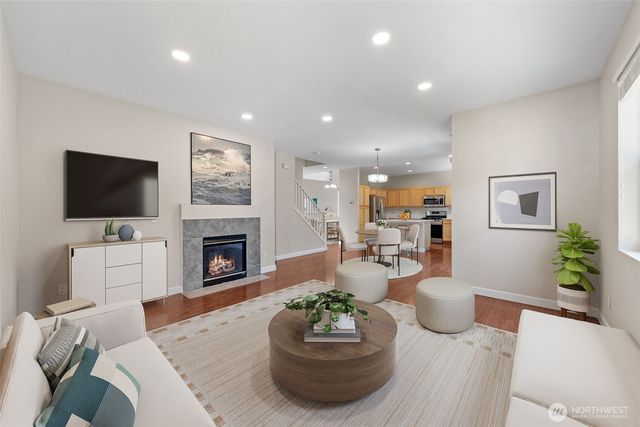 6529 Elizabeth Loop SE, Auburn, WA 98092