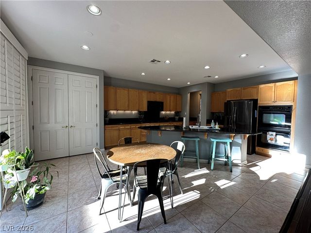1211 MARTINI Drive, Henderson, NV 89052