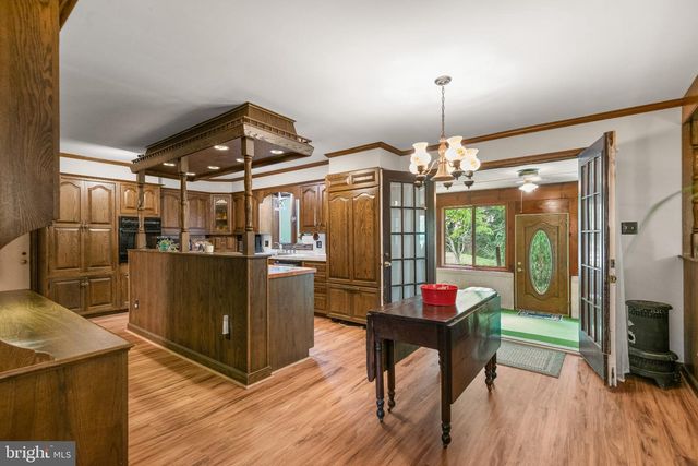 500 REEDS RD, Downingtown, PA 19335