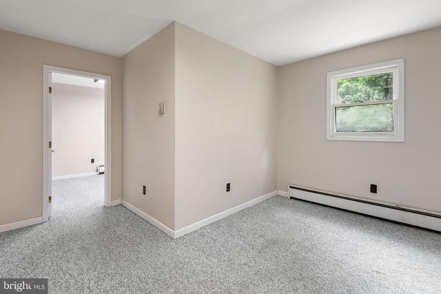 500 REEDS RD, Downingtown, PA 19335