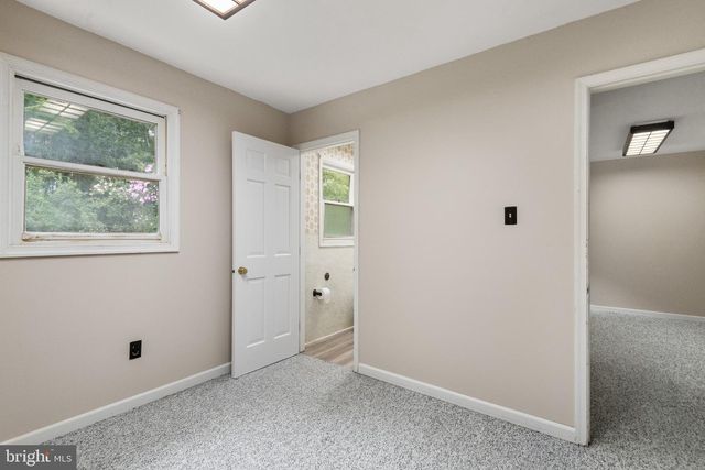 500 REEDS RD, Downingtown, PA 19335