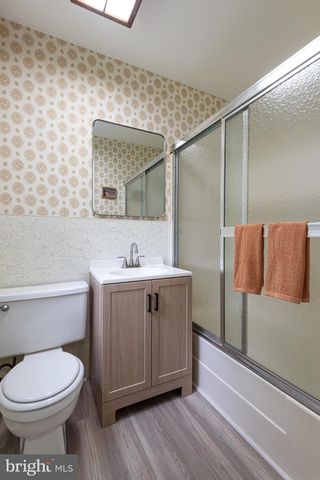 500 REEDS RD, Downingtown, PA 19335