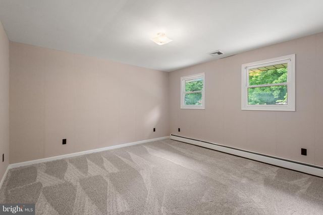 500 REEDS RD, Downingtown, PA 19335