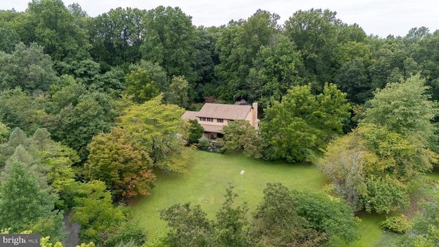 500 REEDS RD, Downingtown, PA 19335