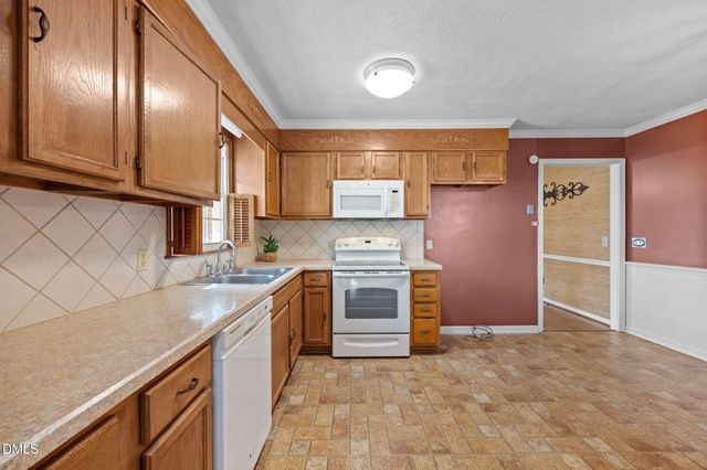 41 Woodcroft Drive, Angier, NC 27501