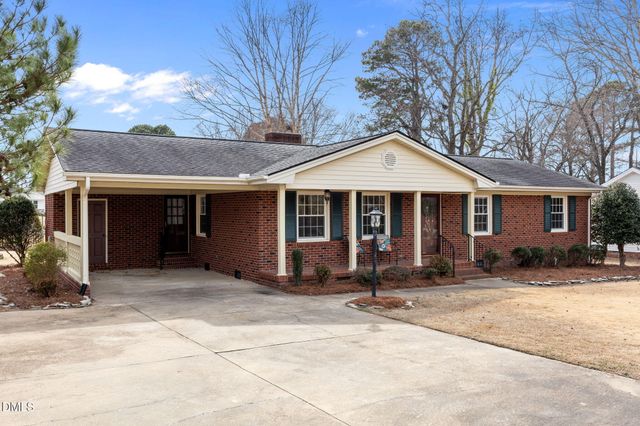 41 Woodcroft Drive, Angier, NC 27501