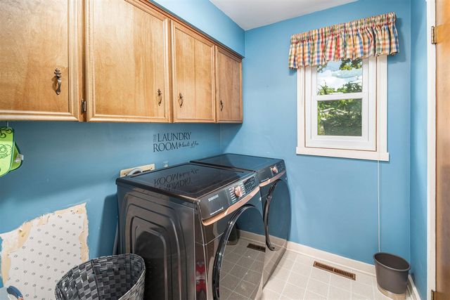 6950 Meadowcreek Drive, Hudsonville, MI 49426