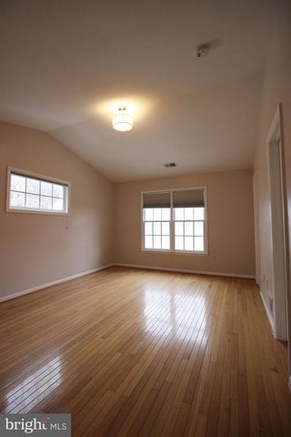 243 WINTER WALK DR, Gaithersburg, MD 20878