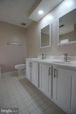 243 WINTER WALK DR, Gaithersburg, MD 20878