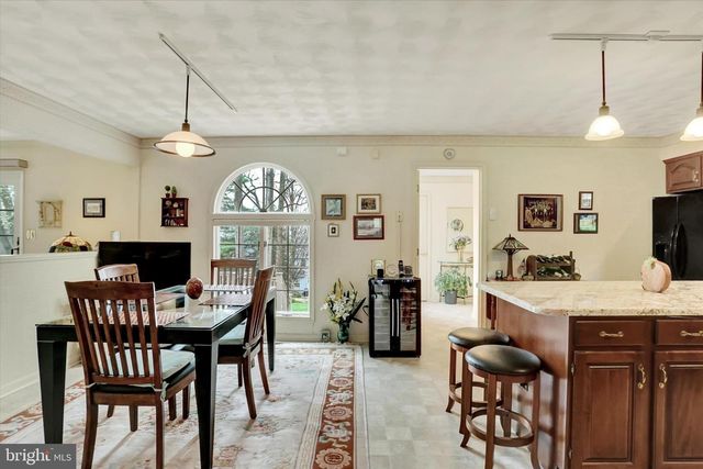 1851 BONNIE BLUE LN, Middletown, PA 17057