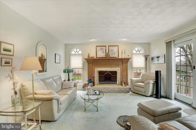 1851 BONNIE BLUE LN, Middletown, PA 17057