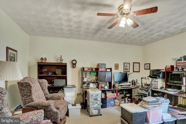 1851 BONNIE BLUE LN, Middletown, PA 17057