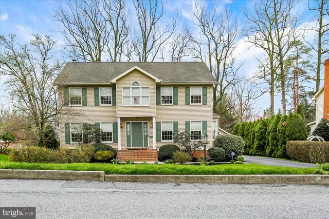 1851 BONNIE BLUE LN, Middletown, PA 17057