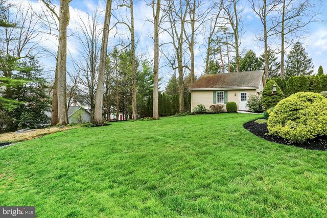 1851 BONNIE BLUE LN, Middletown, PA 17057
