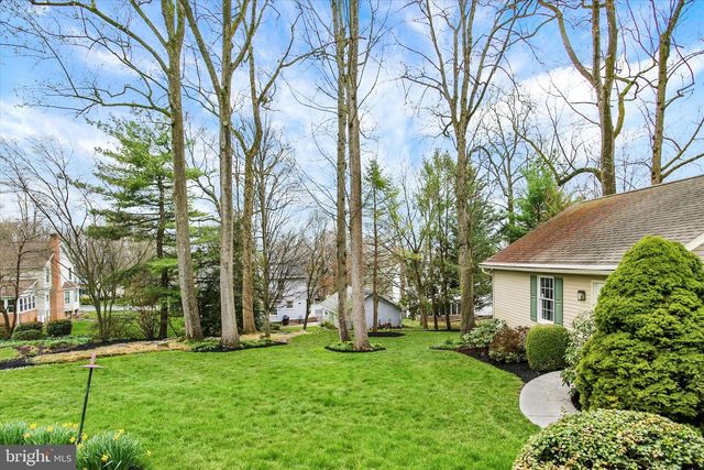 1851 BONNIE BLUE LN, Middletown, PA 17057
