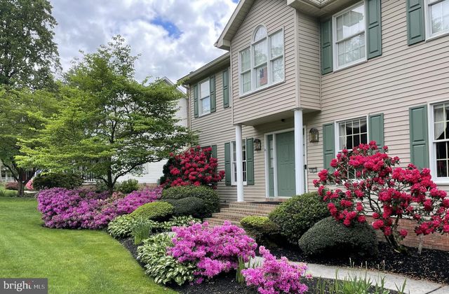 1851 BONNIE BLUE LN, Middletown, PA 17057