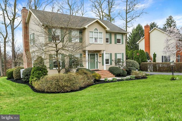 1851 BONNIE BLUE LN, Middletown, PA 17057
