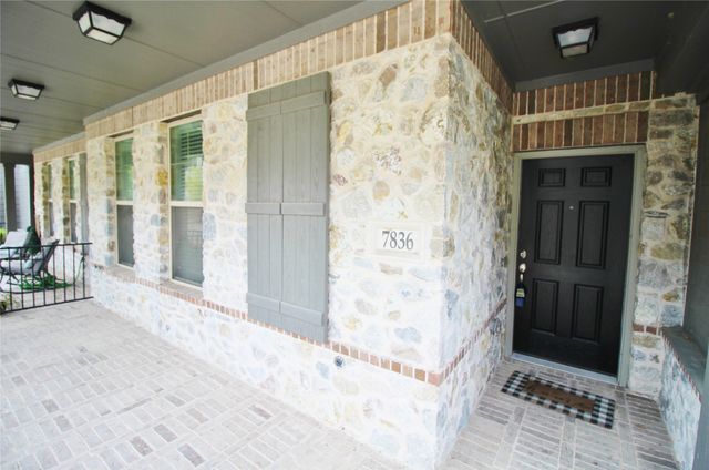 7836 Manilla Drive, Rowlett, TX 75088