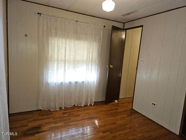 2056 Honey Camp Road, Clintwood, VA 24228