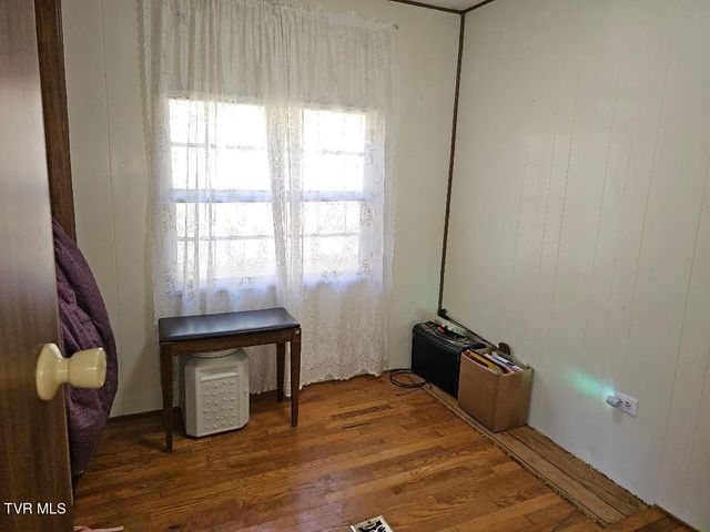2056 Honey Camp Road, Clintwood, VA 24228