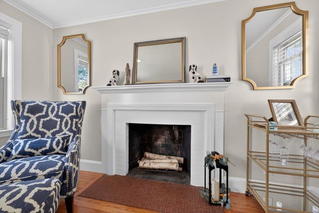 9 Milton Rd, Barrington, RI 02806