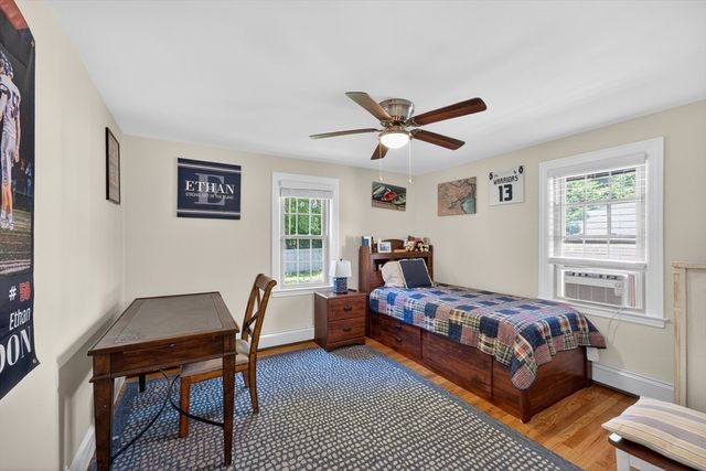 9 Milton Rd, Barrington, RI 02806