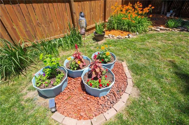 11629 BOND Street, Overland Park, KS 66210