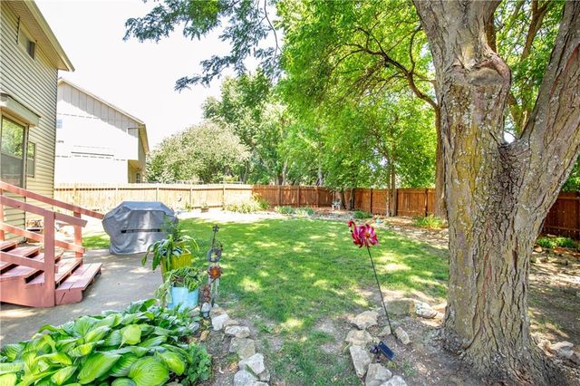 11629 BOND Street, Overland Park, KS 66210