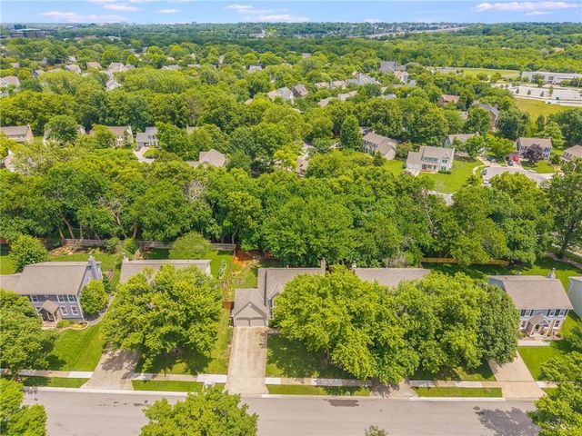 11629 BOND Street, Overland Park, KS 66210