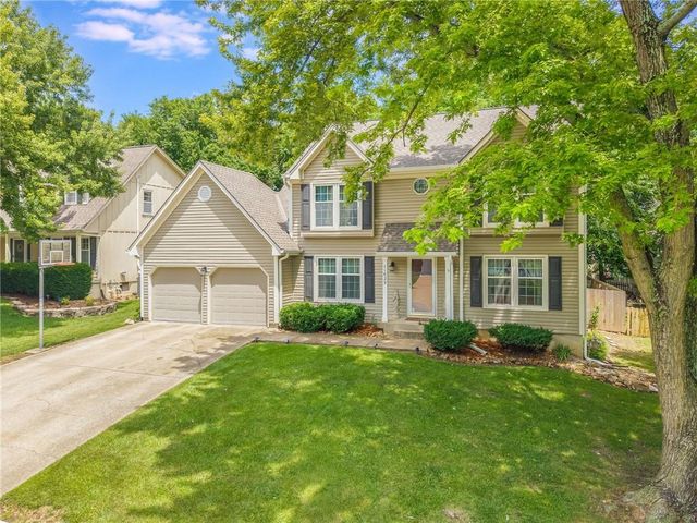 11629 BOND Street, Overland Park, KS 66210