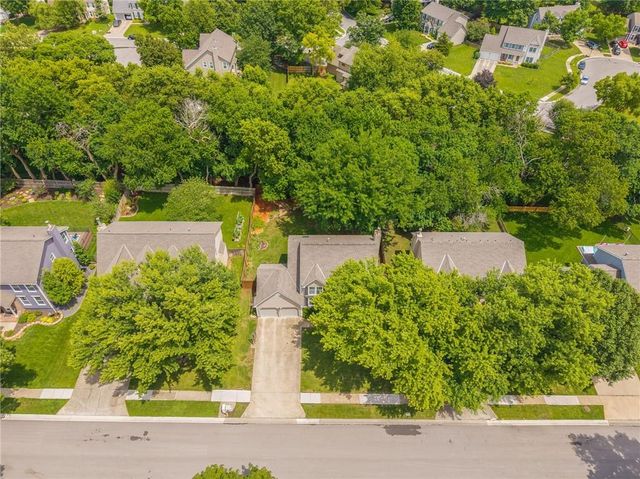 11629 BOND Street, Overland Park, KS 66210