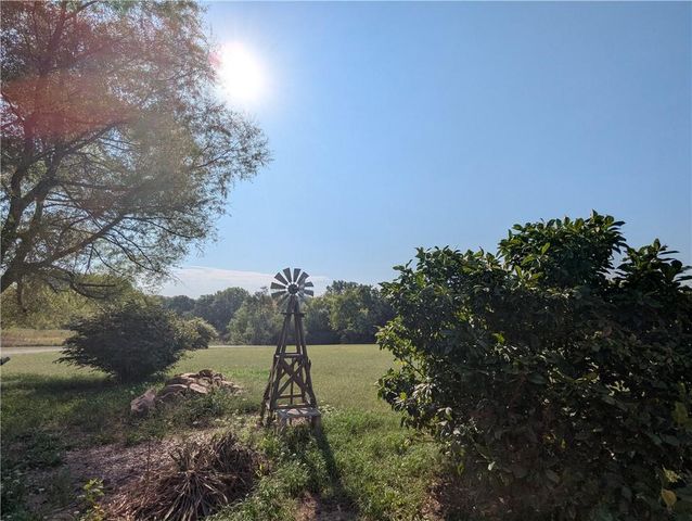 1900 Yates Avenue, Horton, KS 66439