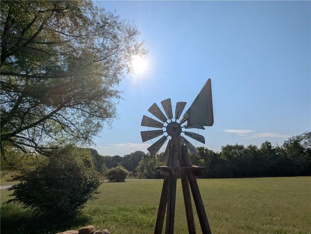 1900 Yates Avenue, Horton, KS 66439