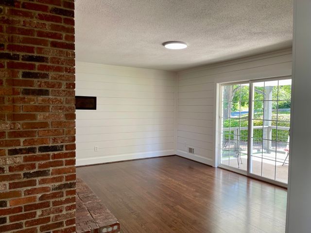 537 Barnwell Road, Spartanburg, SC 29303