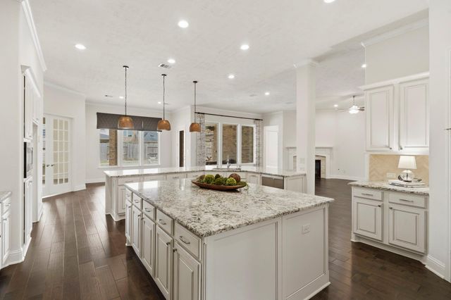 2102 Old Town Drive, Missouri City, TX 77459