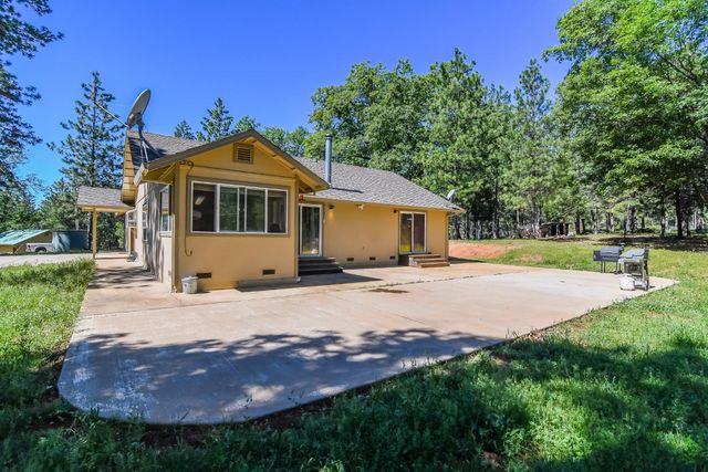 2399 Campo Flores Ln, West Point, CA 95255