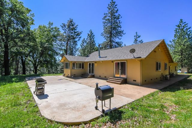 2399 Campo Flores Ln, West Point, CA 95255
