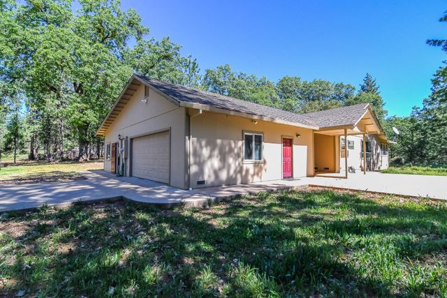 2399 Campo Flores Ln, West Point, CA 95255