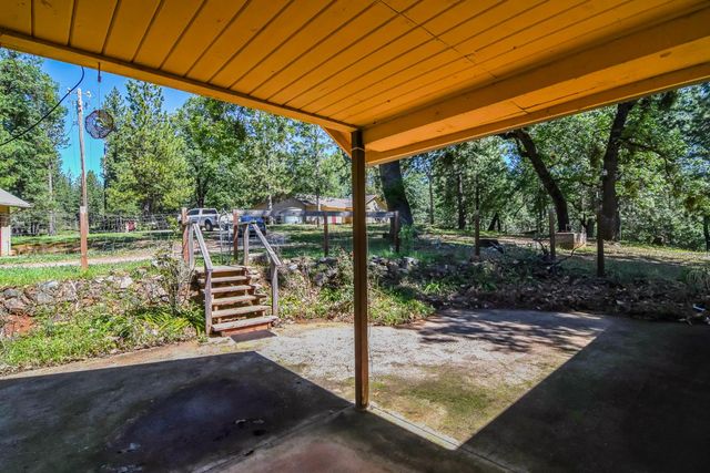 2399 Campo Flores Ln, West Point, CA 95255