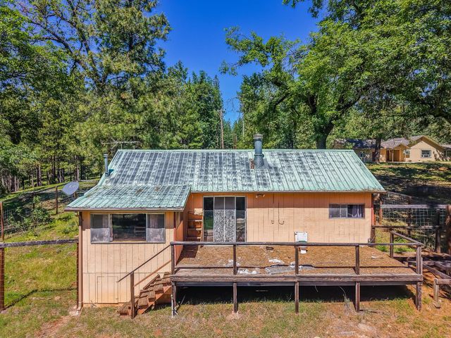 2399 Campo Flores Ln, West Point, CA 95255