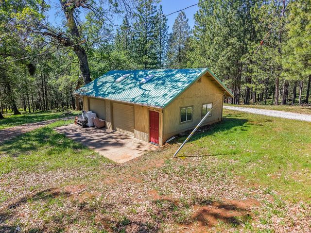 2399 Campo Flores Ln, West Point, CA 95255