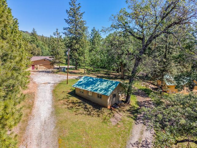 2399 Campo Flores Ln, West Point, CA 95255